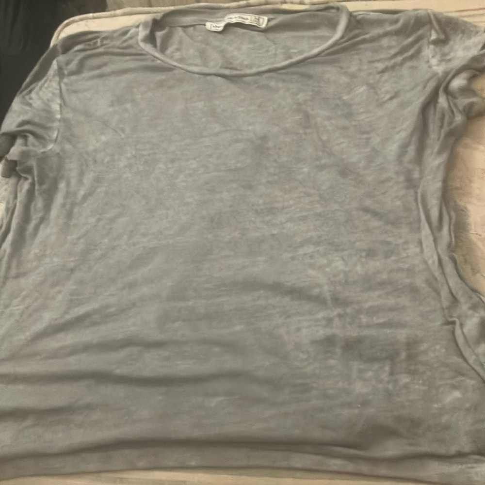 FINAL MARKDOWN Abercrombie & fitch burnout tee medium